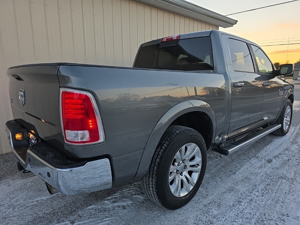 RAM 1500 4WD Crew Cab 140.5" Laramie Longhorn 2013