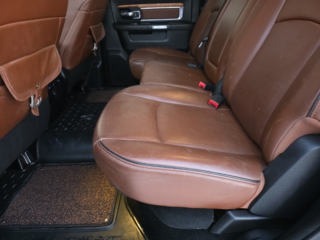 RAM 1500 4WD Crew Cab 140.5" Laramie Longhorn 2013