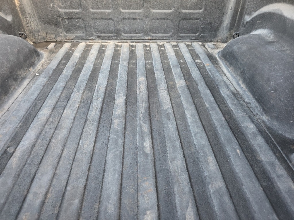 RAM 1500 4WD Crew Cab 140.5" Laramie Longhorn 2013