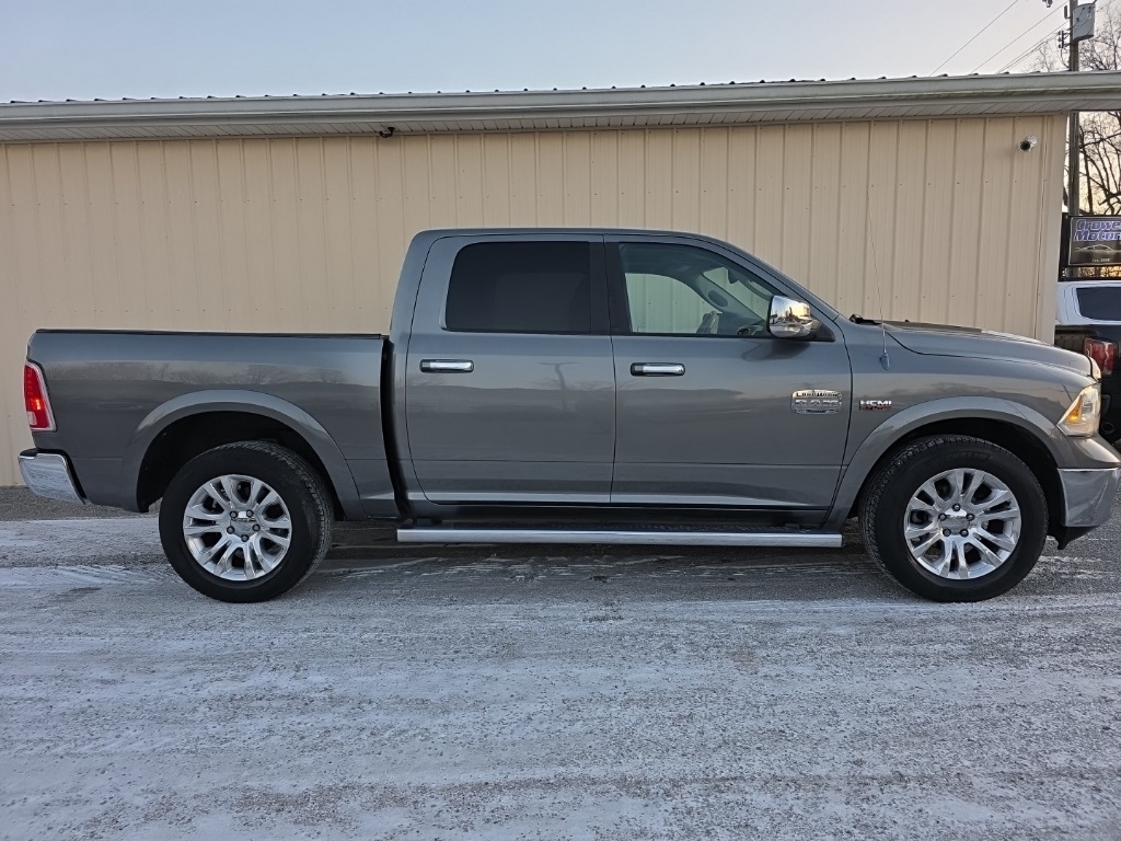 RAM 1500 4WD Crew Cab 140.5" Laramie Longhorn 2013