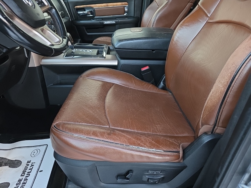 RAM 1500 4WD Crew Cab 140.5" Laramie Longhorn 2013