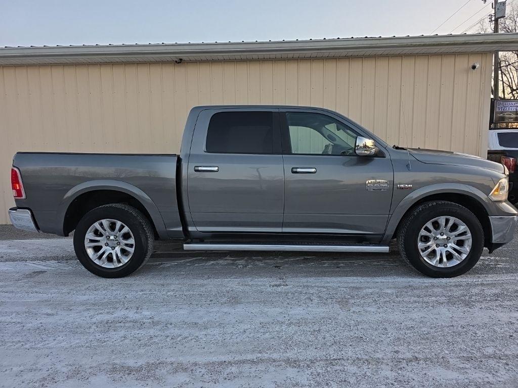 RAM 1500 4WD Crew Cab 140.5" Laramie Longhorn 2013