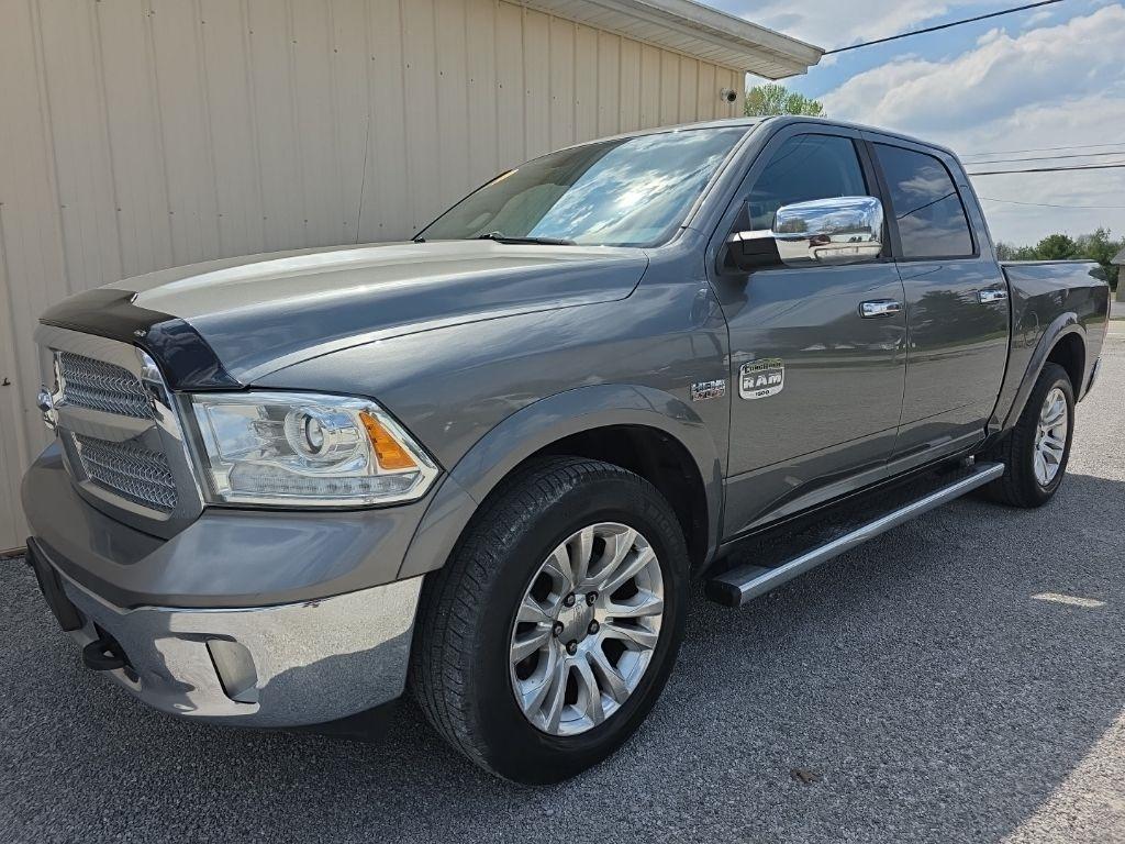 RAM 1500 4WD Crew Cab 140.5" Laramie Longhorn 2013