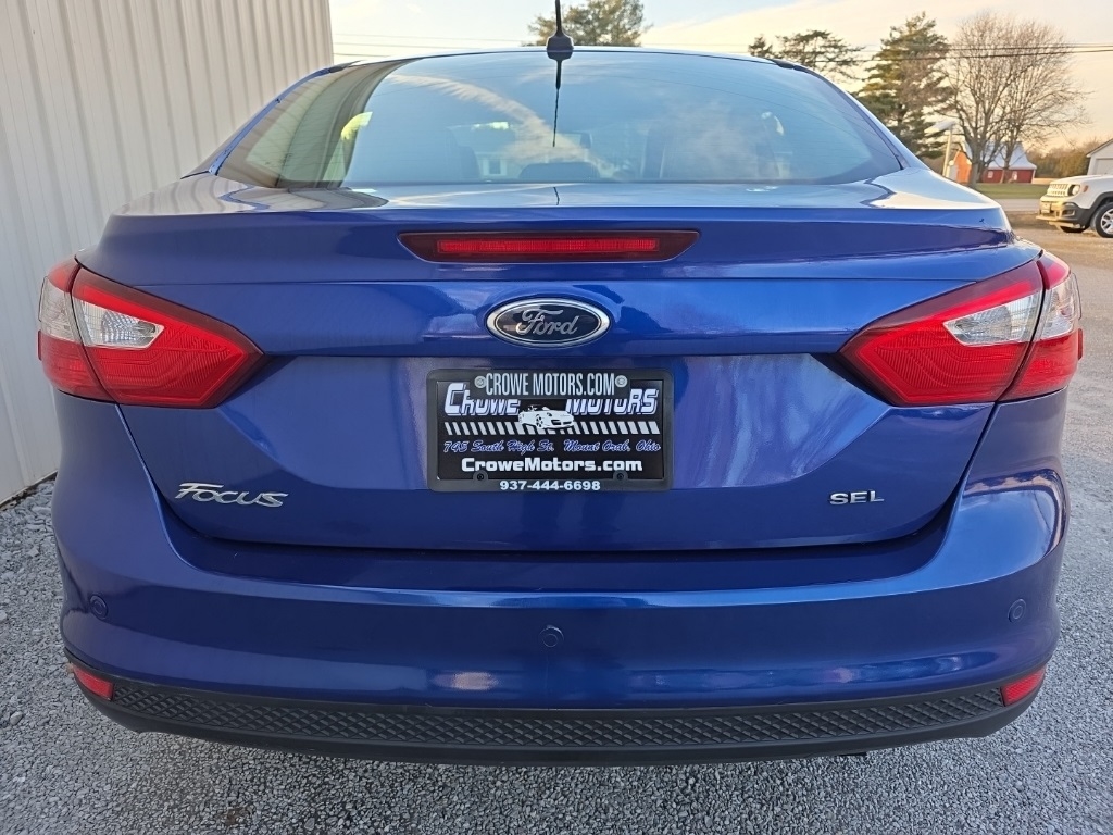 Ford Focus 4dr Sdn SEL 2012