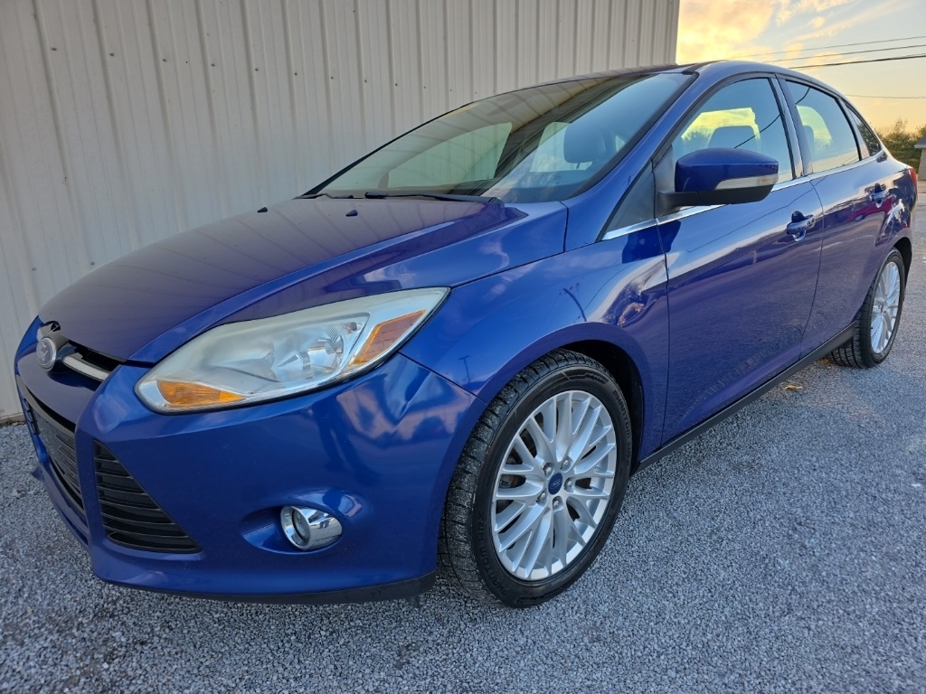 Ford Focus 4dr Sdn SEL 2012
