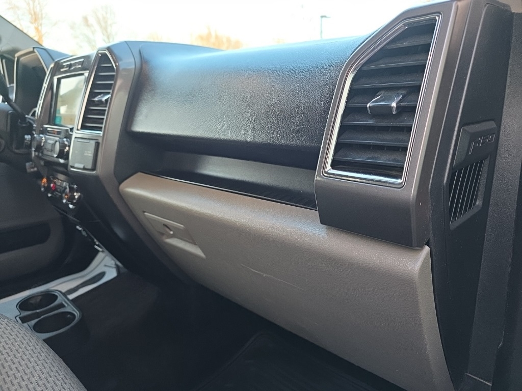 Ford F-150 4WD SuperCrew 145" King Ranch 2016