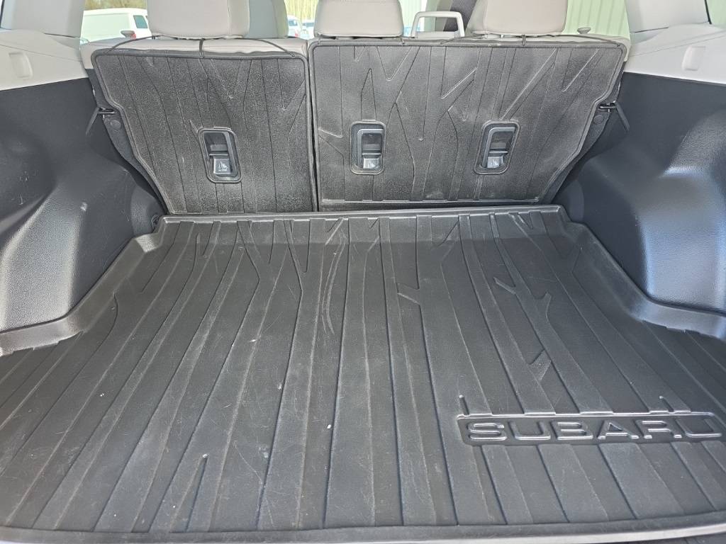 Subaru Forester 4dr CVT 2.5i Limited PZEV 2015