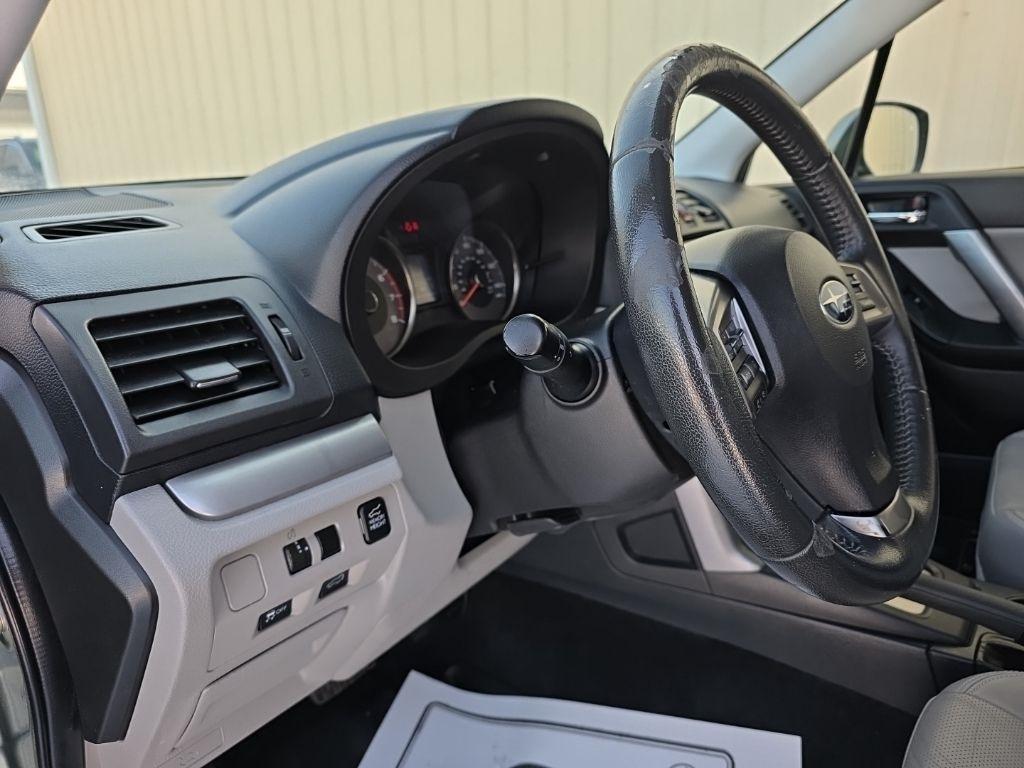 Subaru Forester 4dr CVT 2.5i Limited PZEV 2015