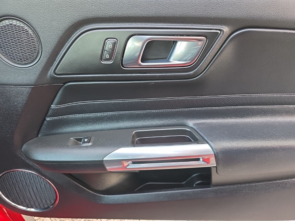 Ford Mustang EcoBoost Convertible 2018