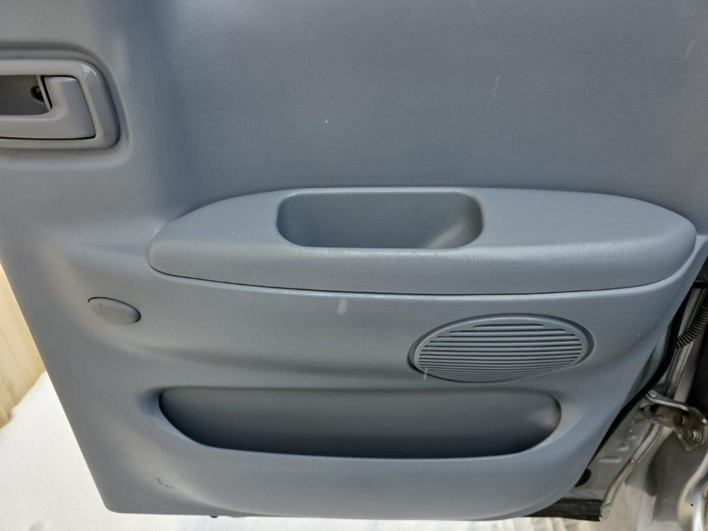 Toyota Tundra Access Cab V6 Auto SR5 2002