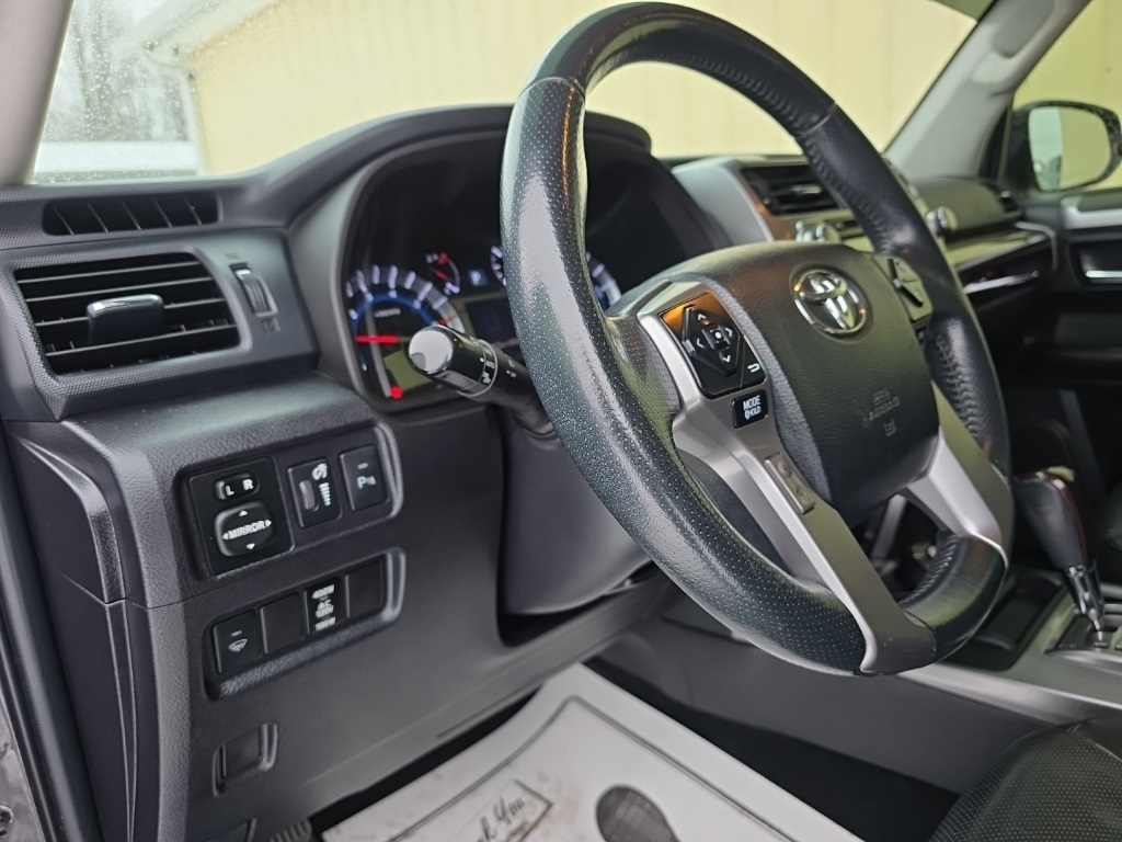 Toyota 4Runner 4WD 4dr V6 Trail Premium (Natl) 2015