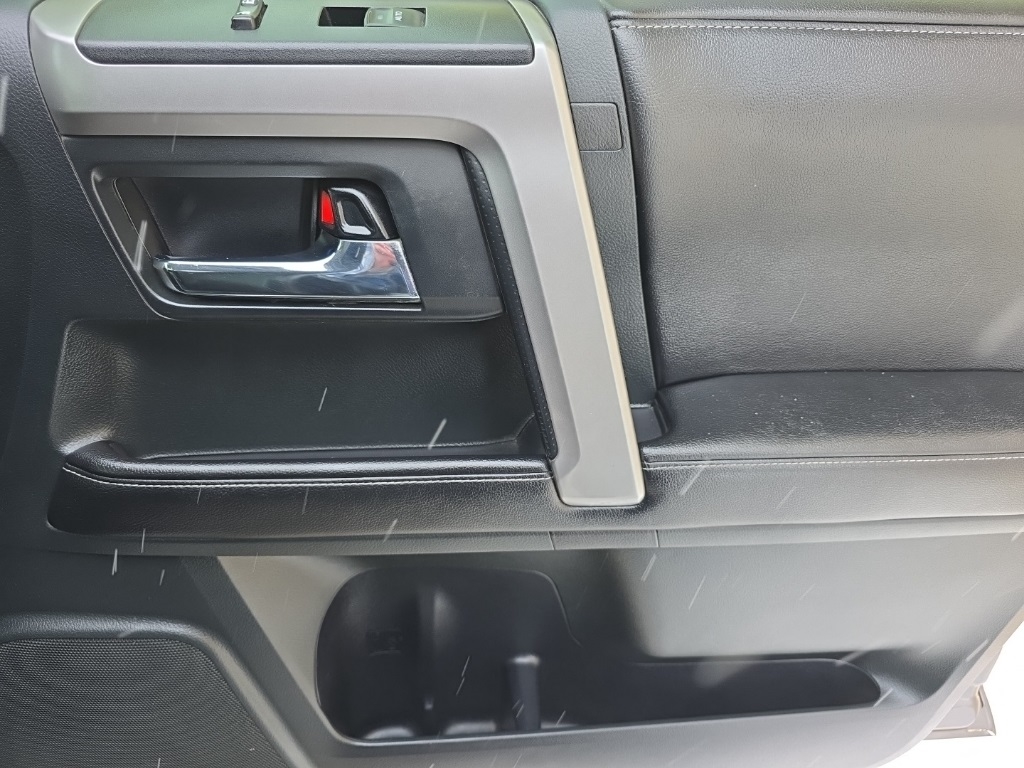 Toyota 4Runner 4WD 4dr V6 Trail Premium (Natl) 2015