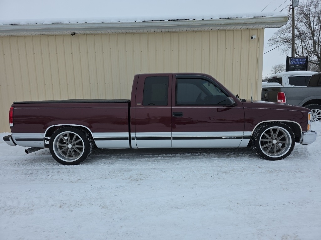 Chevrolet C/K 1500 Ext Cab 141.5" WB 1997