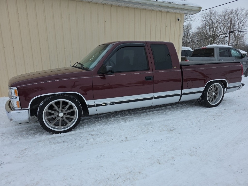 Chevrolet C/K 1500 Ext Cab 141.5" WB 1997