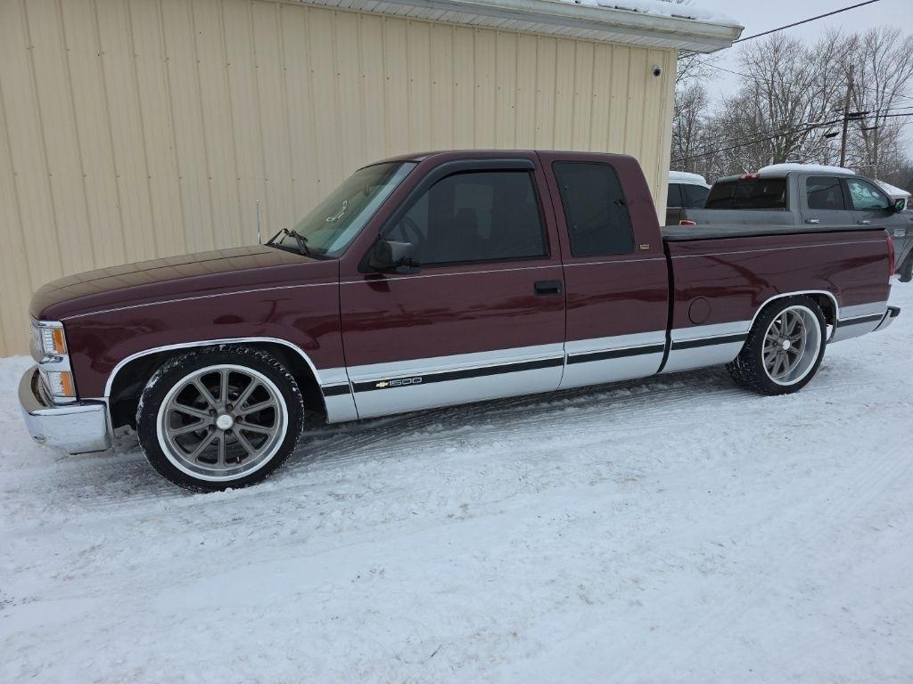 Chevrolet C/K 1500 Ext Cab 141.5" WB 1997