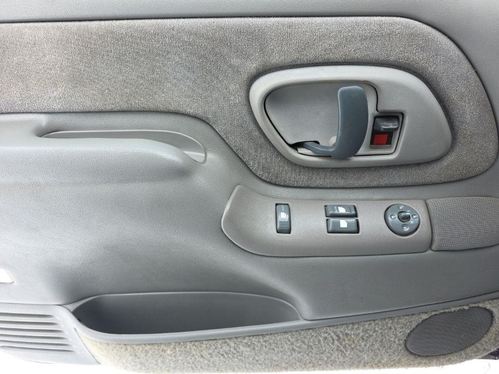 Chevrolet C/K 1500 Ext Cab 141.5" WB 1997