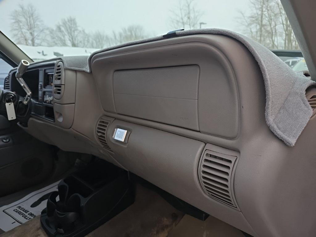 Chevrolet C/K 1500 Ext Cab 141.5" WB 1997