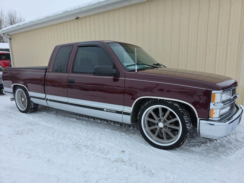 Chevrolet C/K 1500 Ext Cab 141.5" WB 1997
