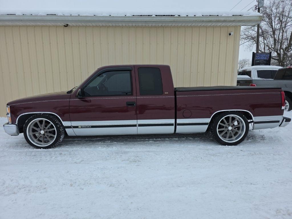 Chevrolet C/K 1500 Ext Cab 141.5" WB 1997
