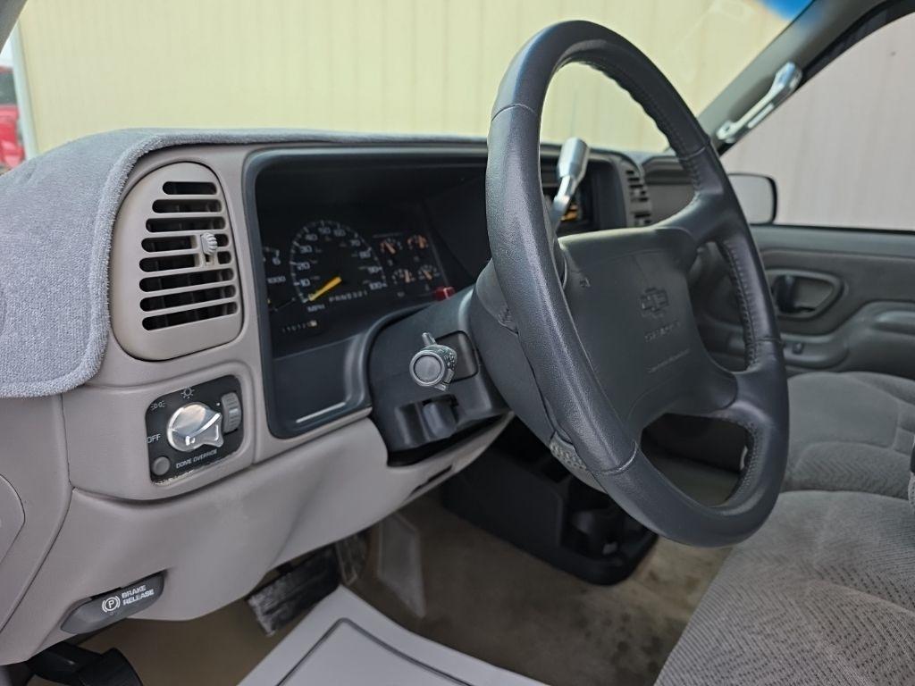 Chevrolet C/K 1500 Ext Cab 141.5" WB 1997