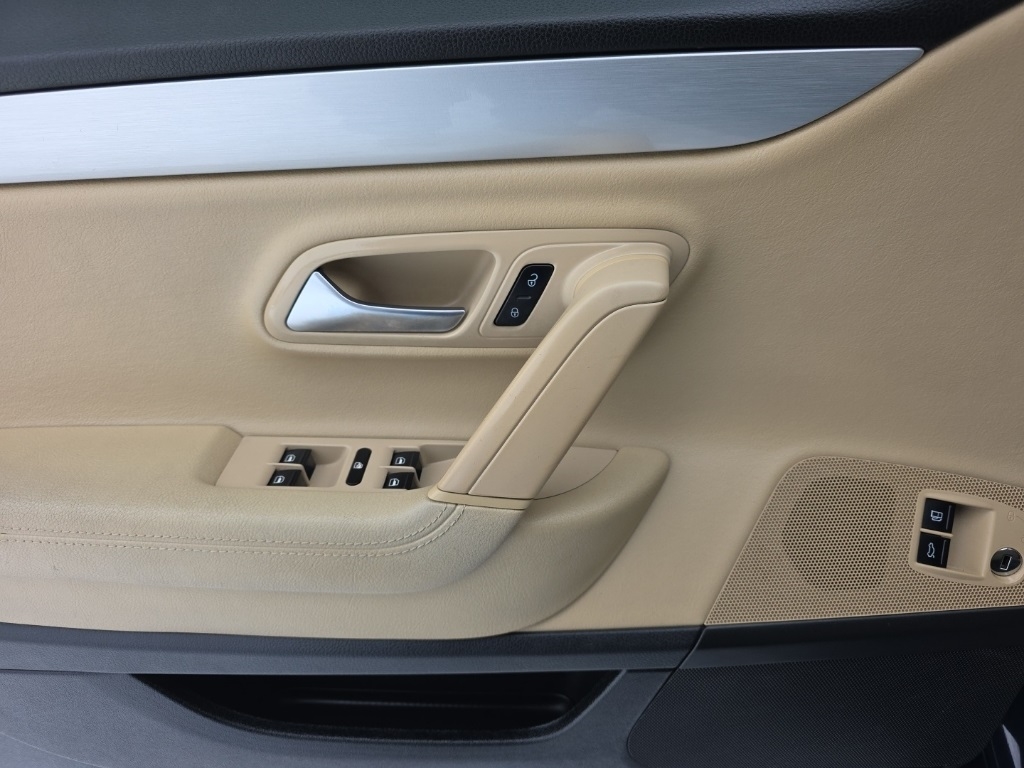 Volkswagen CC 4dr Sdn Sport Plus 2013