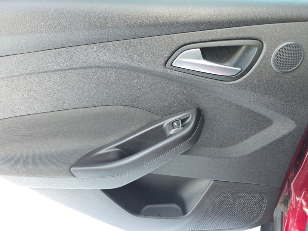 Ford Focus 5dr HB Titanium 2013