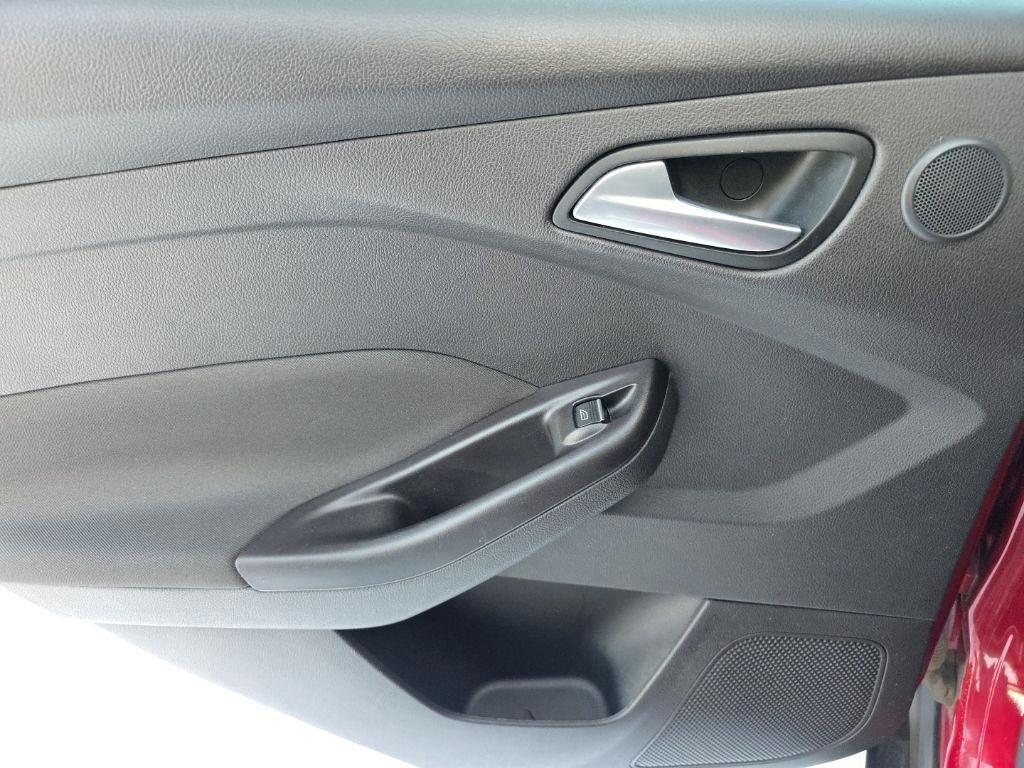 Ford Focus 5dr HB Titanium 2013