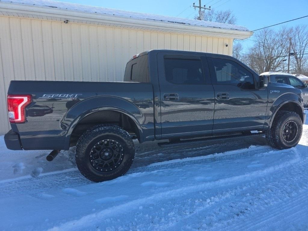 Ford F-150 4WD SuperCrew 145" Lariat 2016