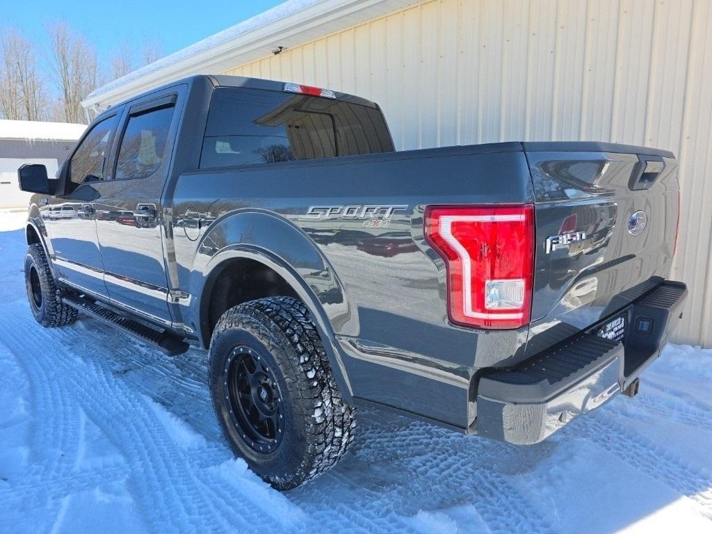 Ford F-150 4WD SuperCrew 145" Lariat 2016