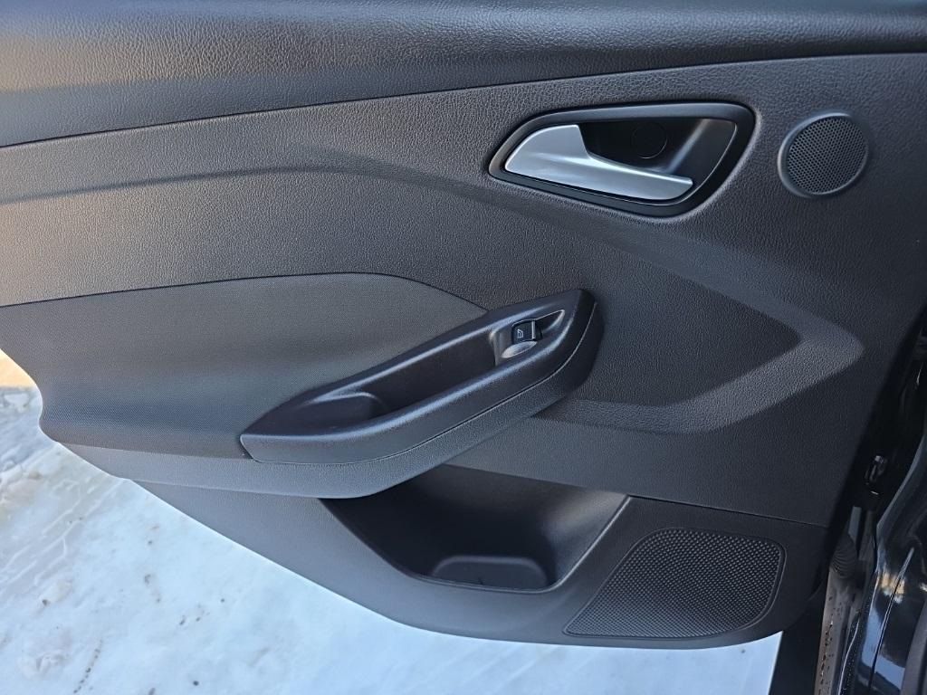 Ford Focus 5dr HB Titanium 2013