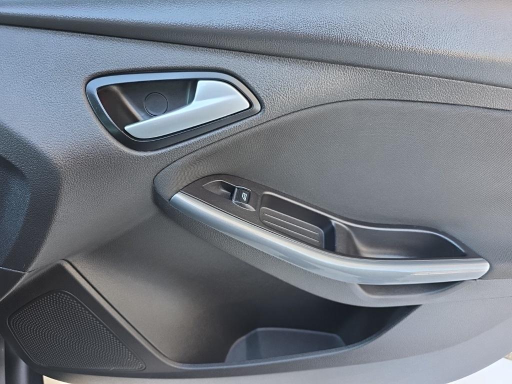 Ford Focus 5dr HB Titanium 2013