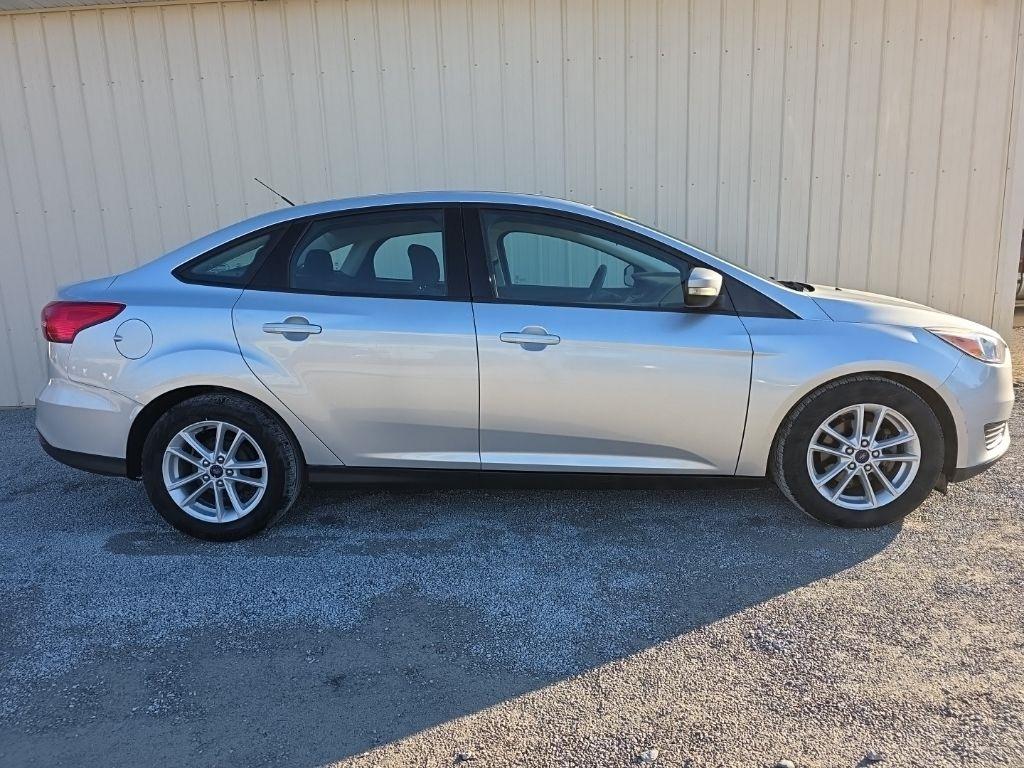 Ford Focus SE Sedan 2017