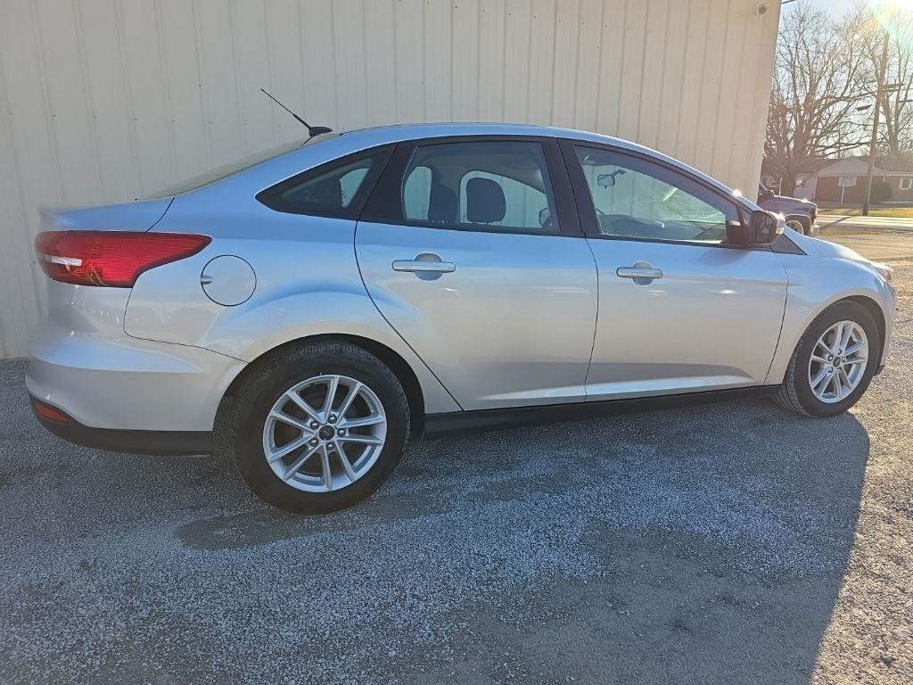 Ford Focus SE Sedan 2017