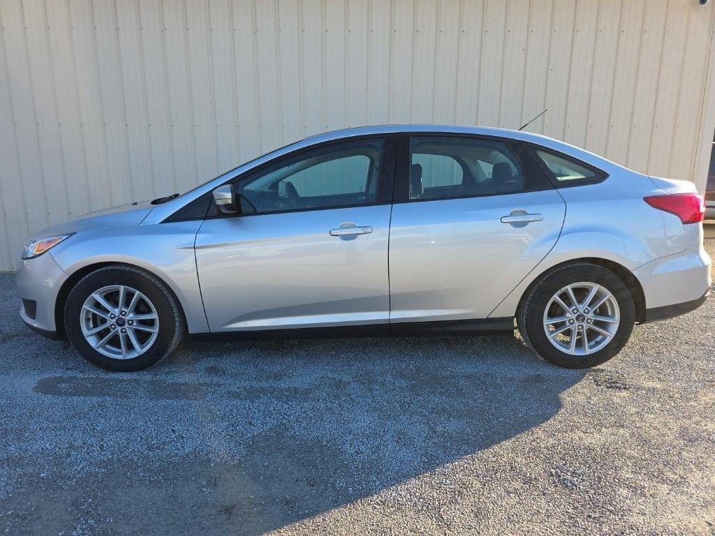 Ford Focus SE Sedan 2017