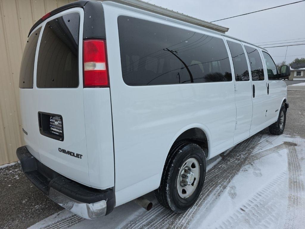 Chevrolet Express Passenger 3500 155" WB RWD 2006