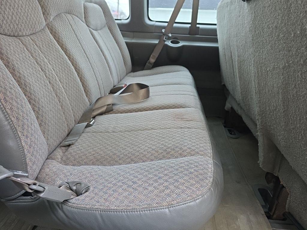 Chevrolet Express Passenger 3500 155" WB RWD 2006