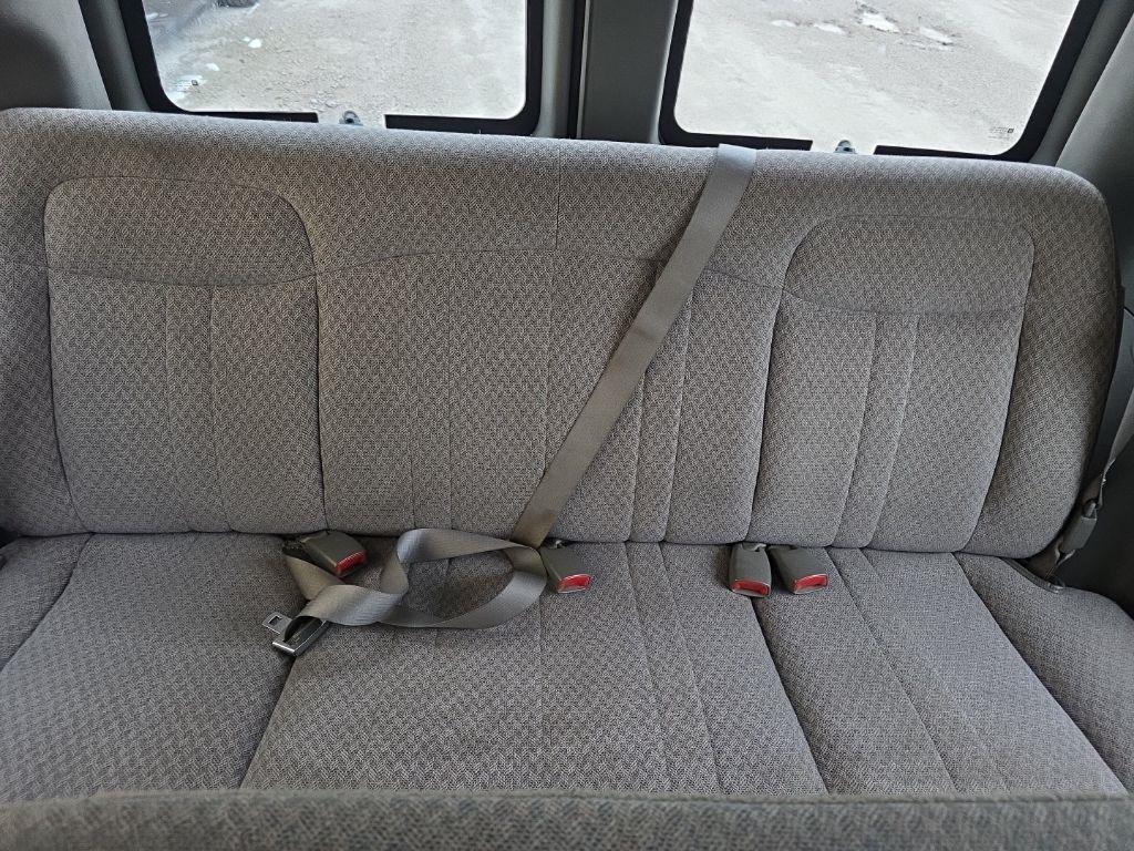 Chevrolet Express Passenger 3500 155" WB RWD 2006