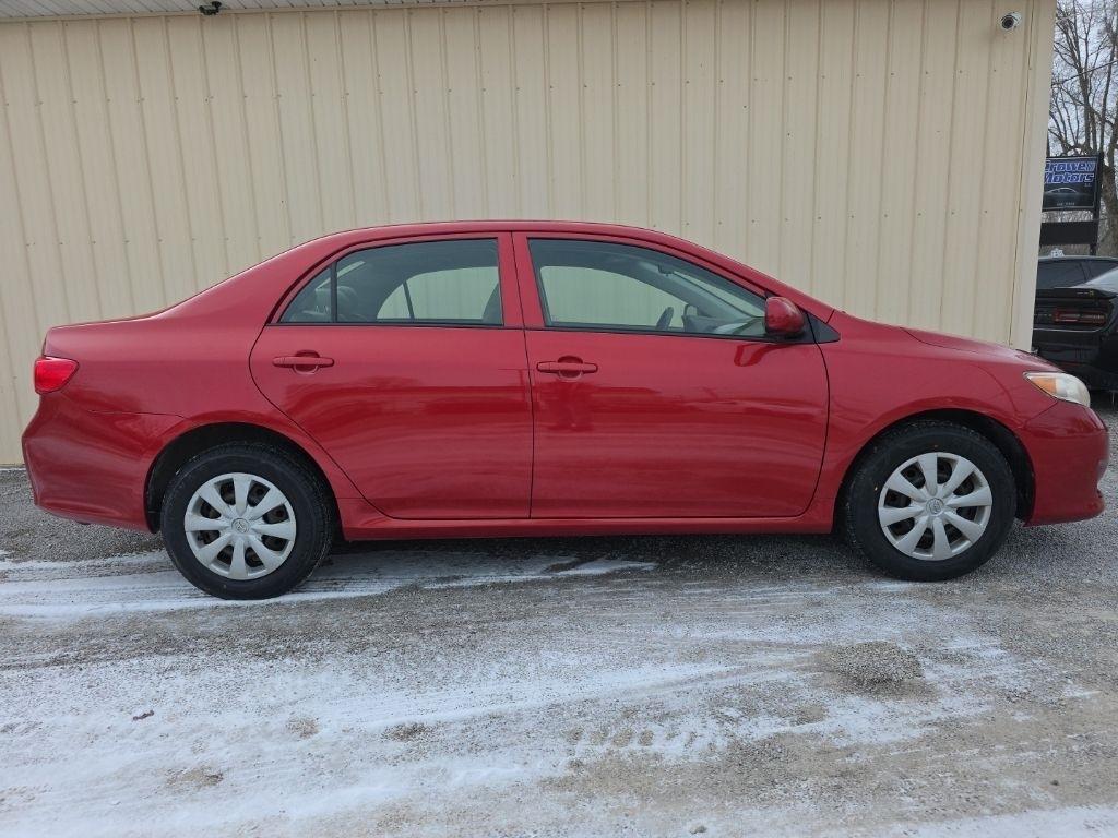 Toyota Corolla 4dr Sdn LE Auto 2009