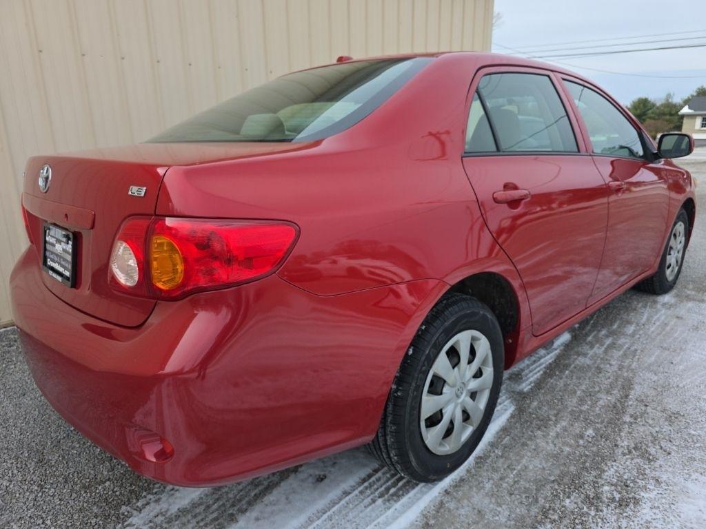 Toyota Corolla 4dr Sdn LE Auto 2009