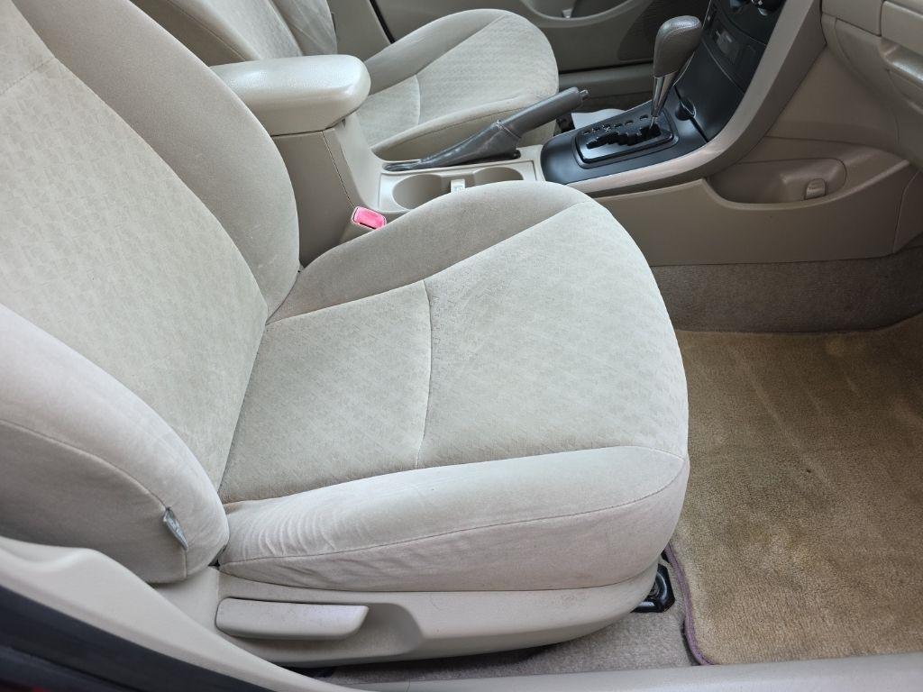 Toyota Corolla 4dr Sdn LE Auto 2009