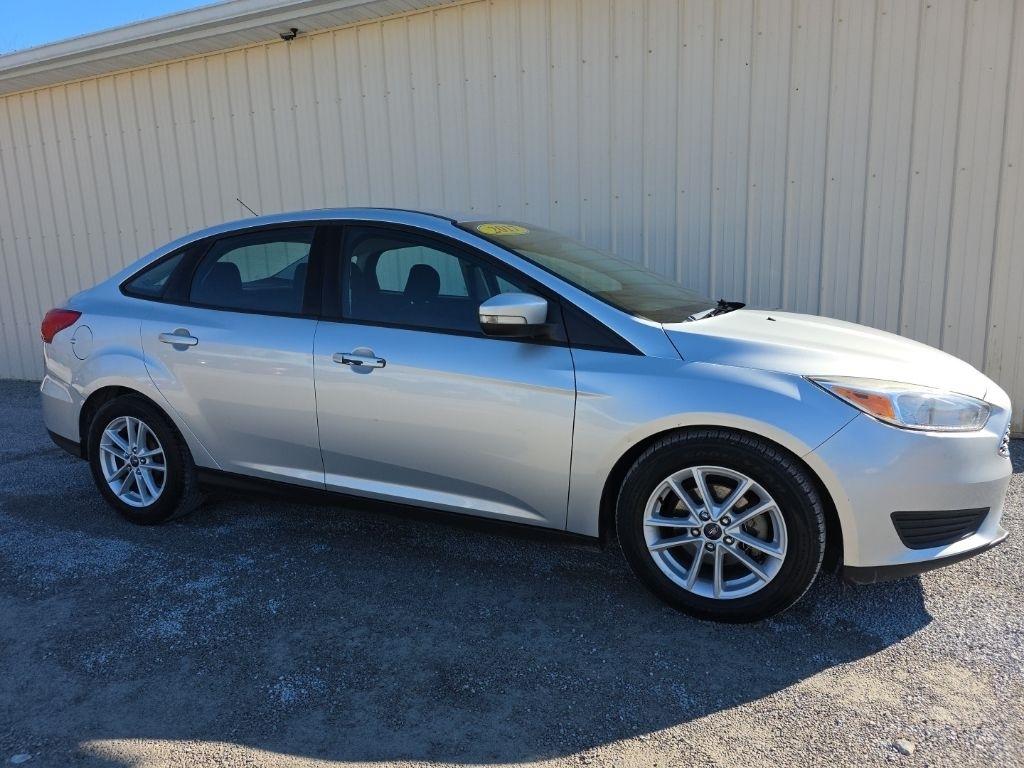 Ford Focus SE Sedan 2017