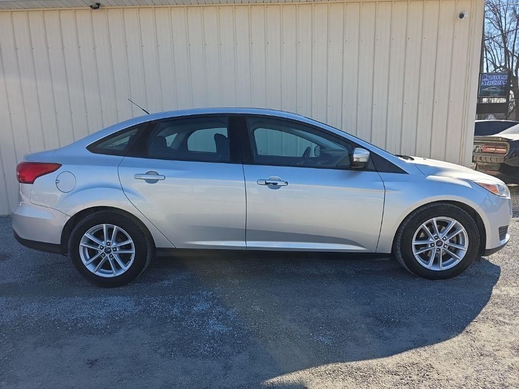 Ford Focus SE Sedan 2017