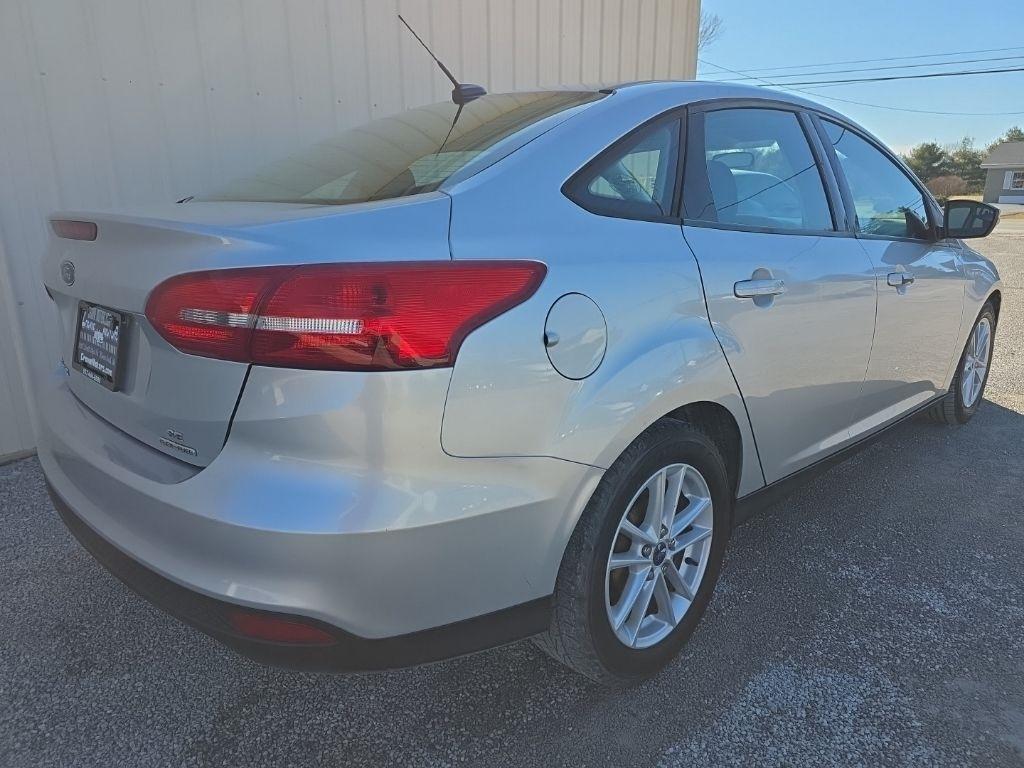 Ford Focus SE Sedan 2017