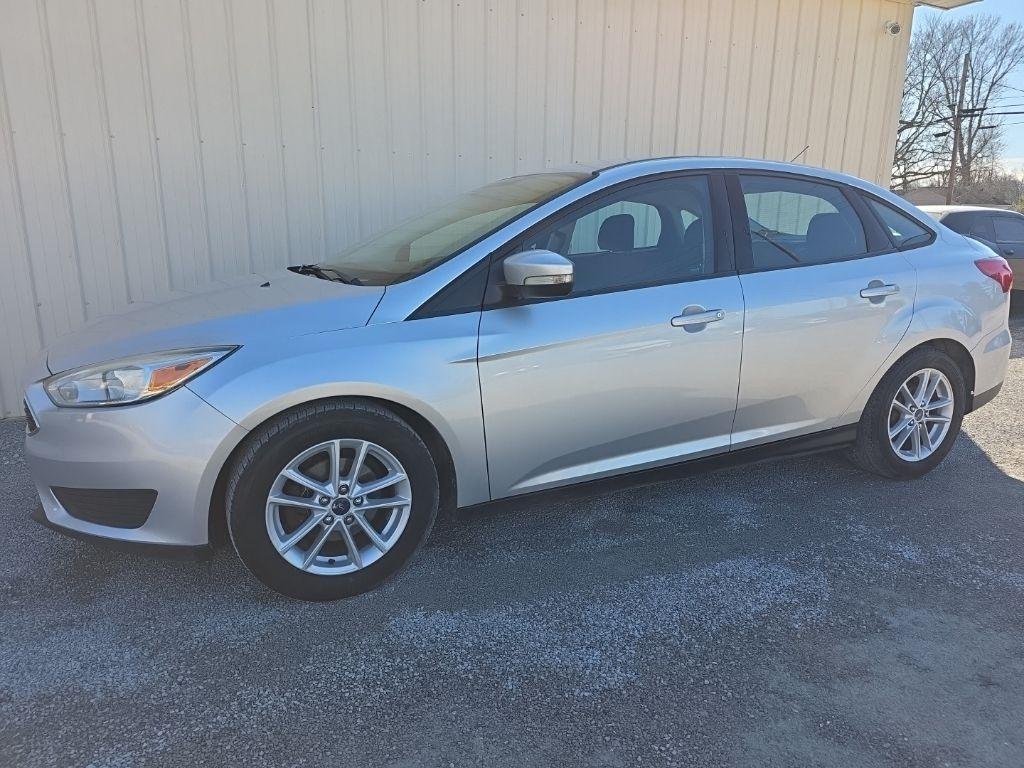 Ford Focus SE Sedan 2017