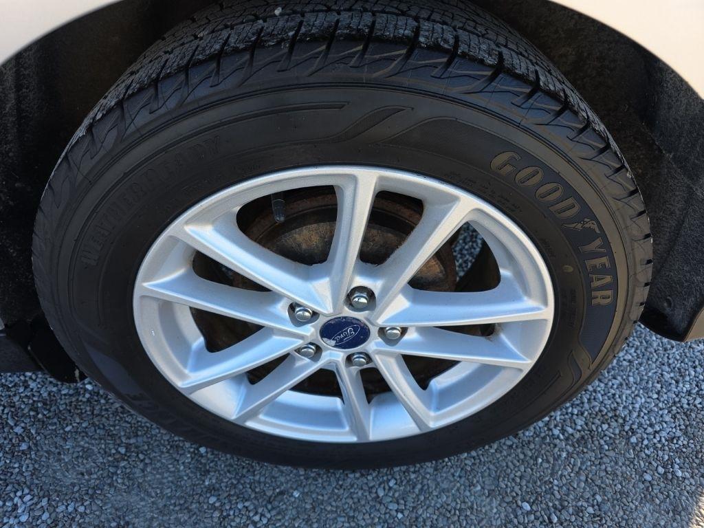 Ford Focus SE Sedan 2017