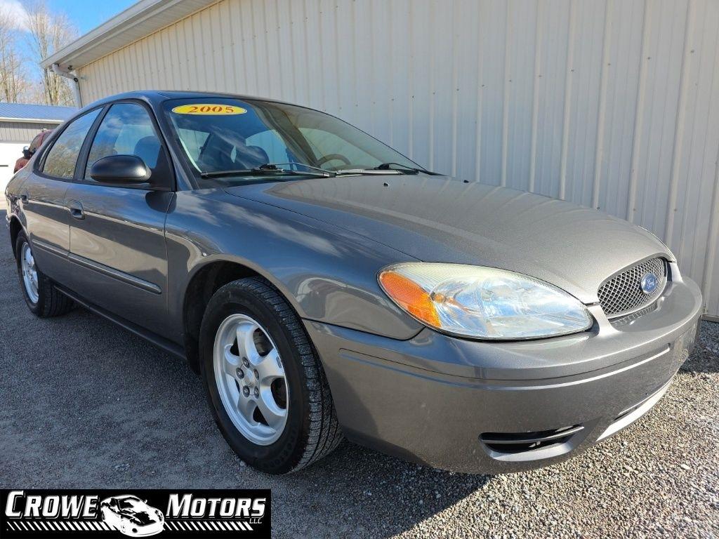Ford Taurus 4dr Sdn SE 2005