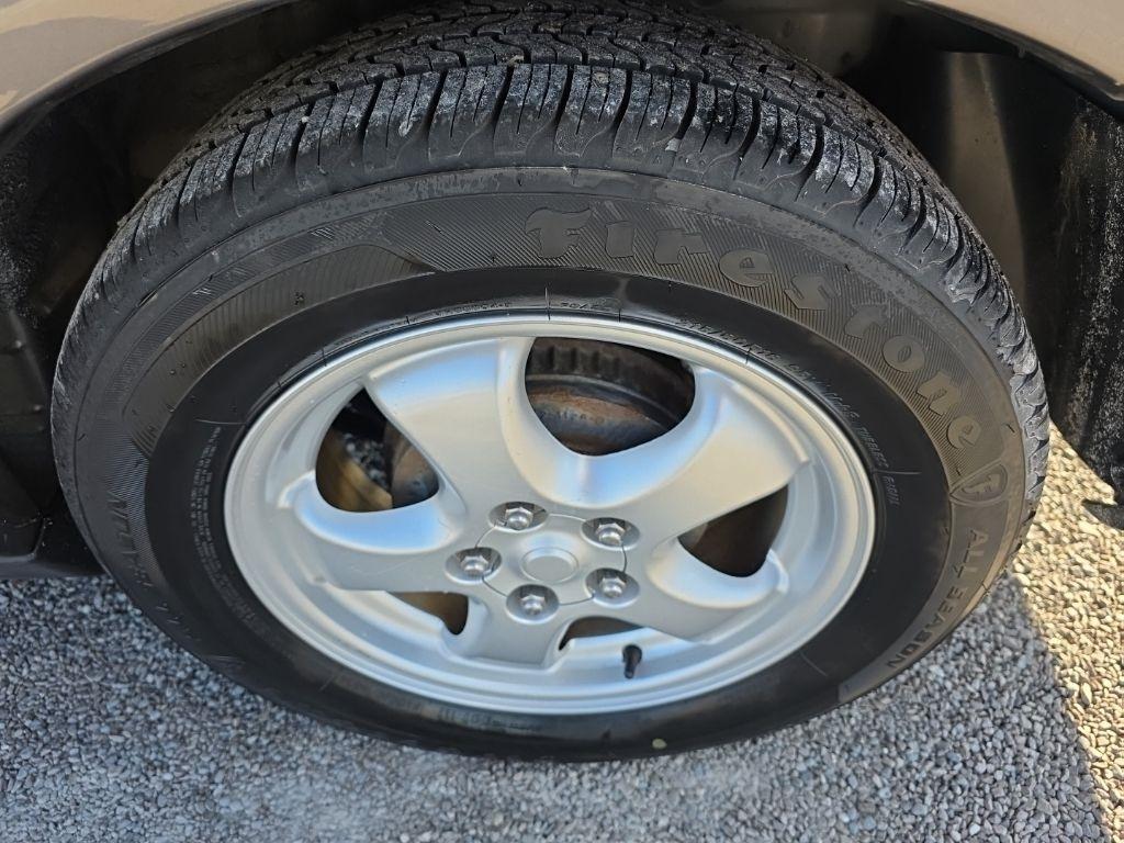 Ford Taurus 4dr Sdn SE 2005