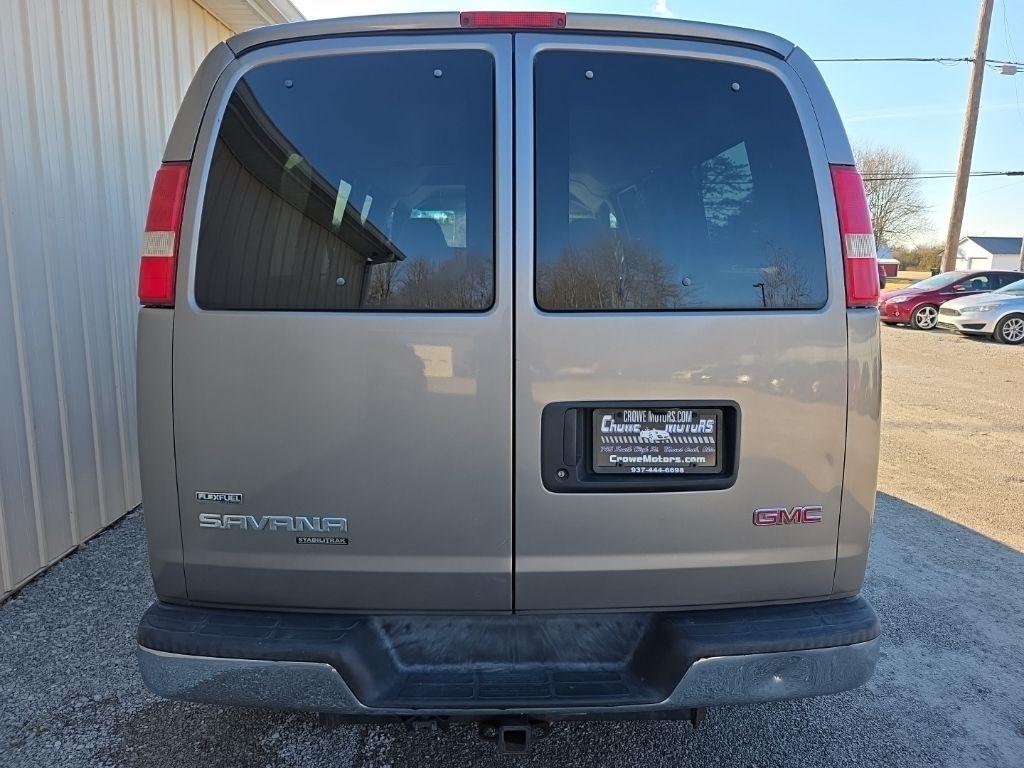 GMC Savana Passenger RWD 1500 135" 2009
