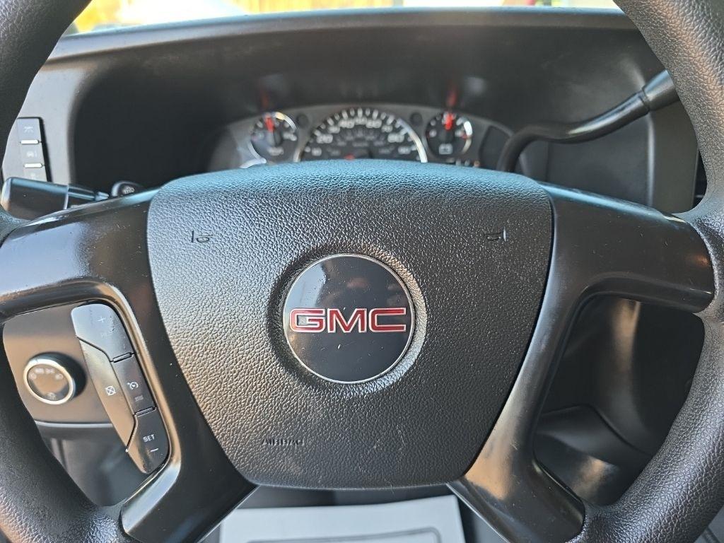 GMC Savana Passenger RWD 1500 135" 2009