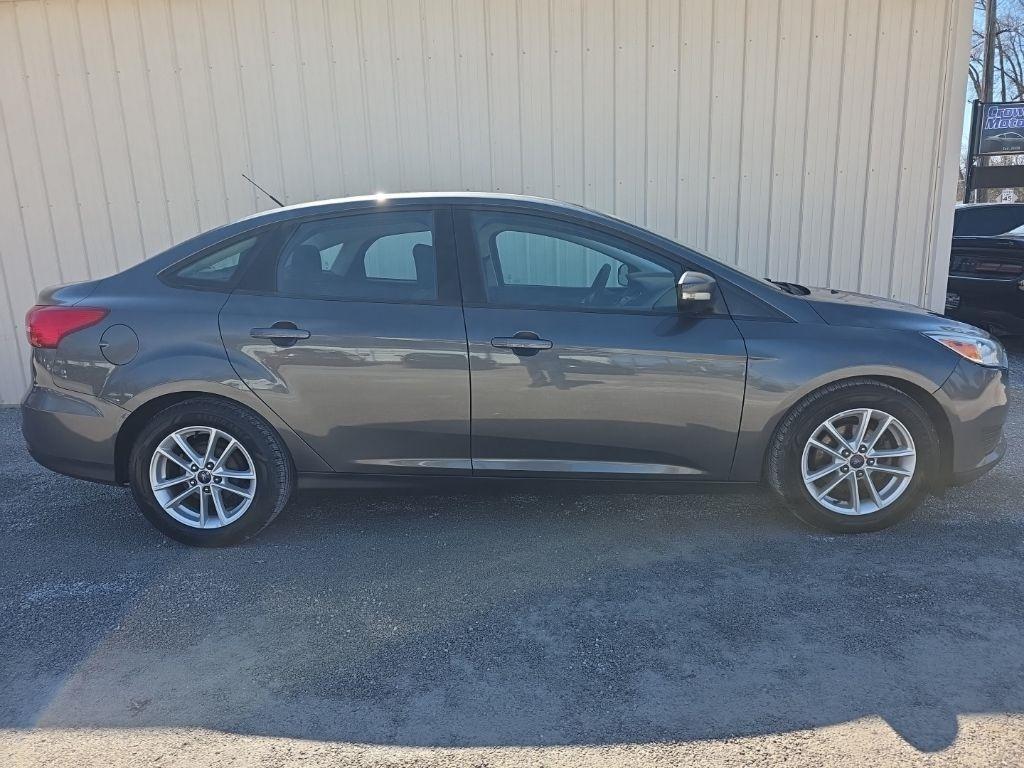 Ford Focus SE Sedan 2017